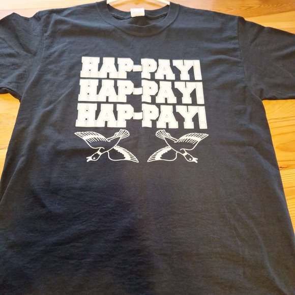Jerzees Other - Black T shirt with Hap-pay
